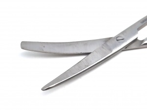 Ножницы с одним острым концом вертикально-изогнутые, 140мм, Surgicon